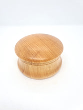 Load image into Gallery viewer, Curved Container