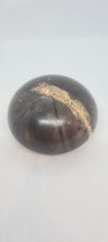 Load image into Gallery viewer, Black small spheres with brass inlay