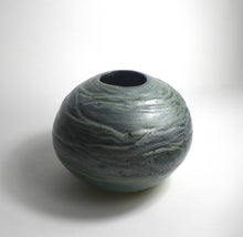 Load image into Gallery viewer, Blue Mountains Beauty 1