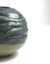 Load image into Gallery viewer, Blue Mountains Beauty 2