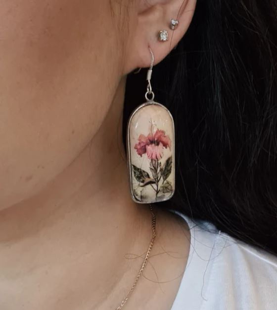 Handmade Metal Earrings - Single Hibiscus