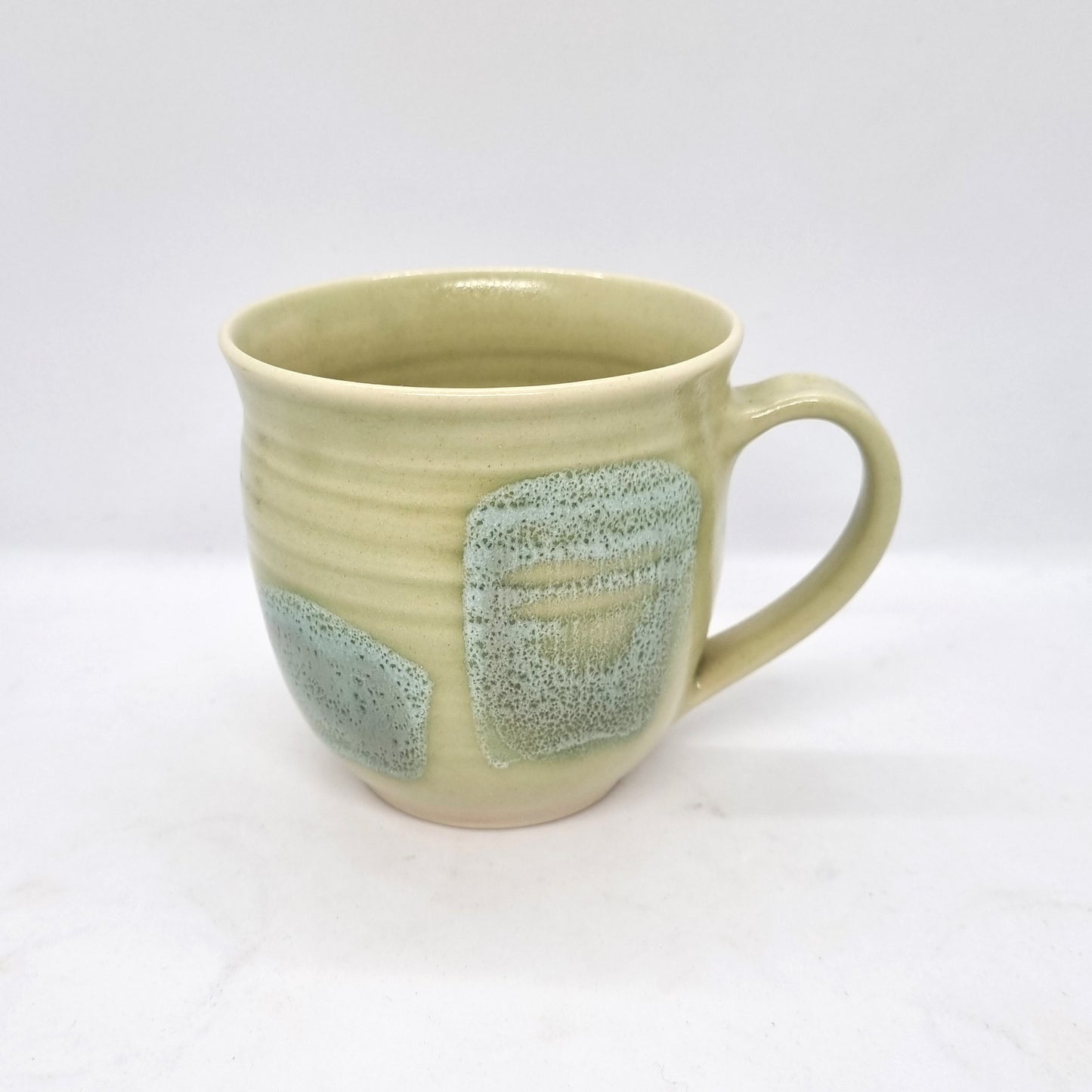 Regular cups with handles