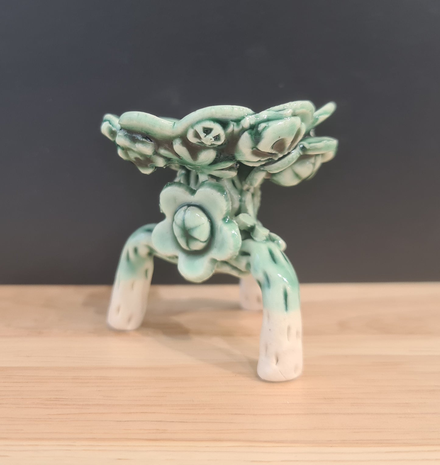 Mini Green Gloss Stands
