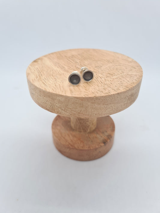 Black Hole Studs