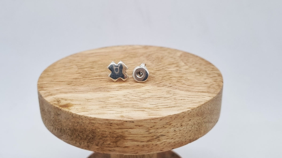 Noughts & Crosses Studs