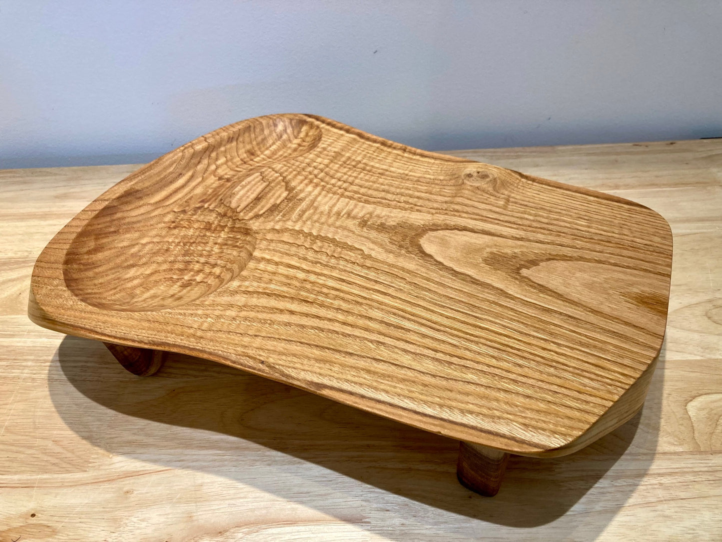 Platters with legs